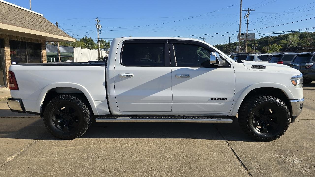 RAM 1500 Laramie 4x4 Crew Cab 5'7" Box 2022