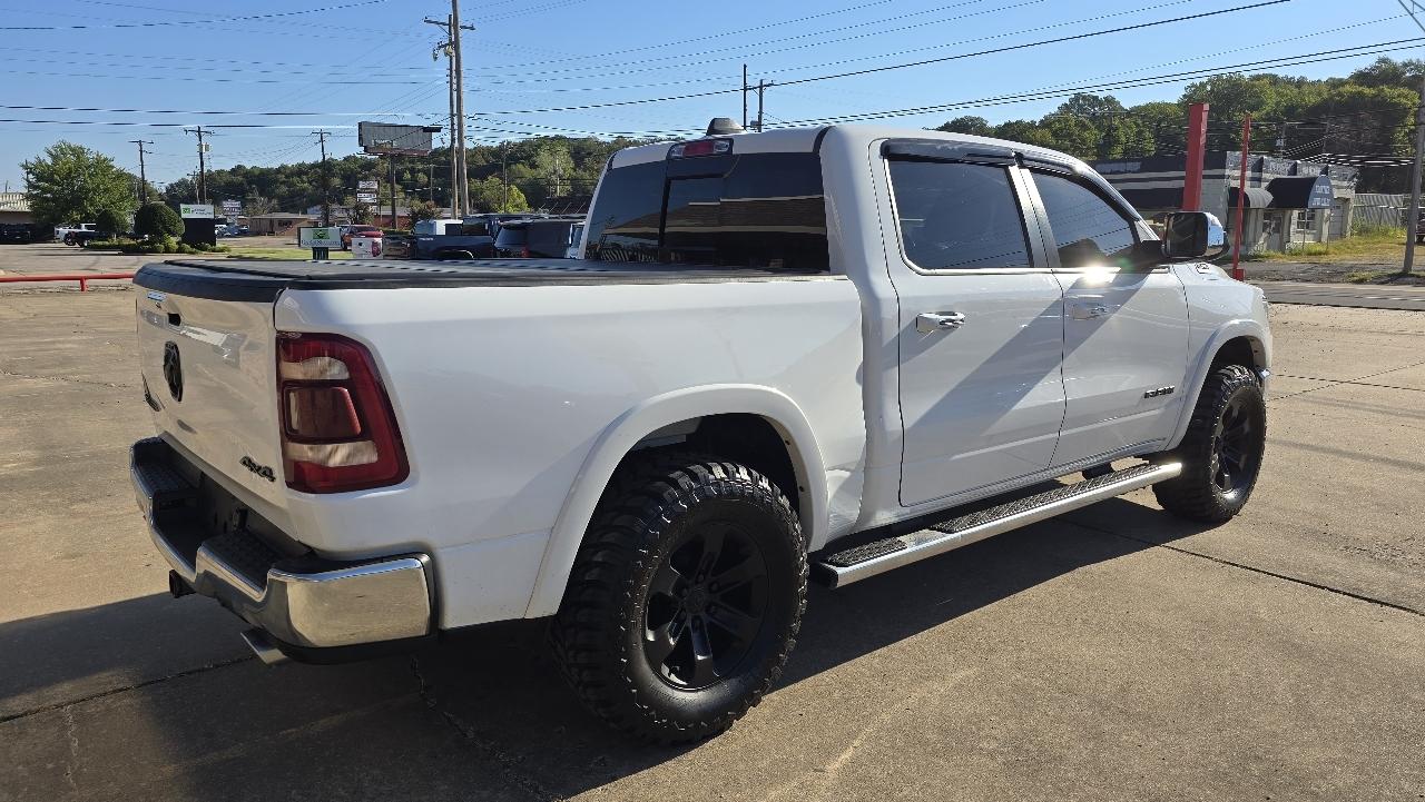 RAM 1500 Laramie 4x4 Crew Cab 5'7" Box 2022