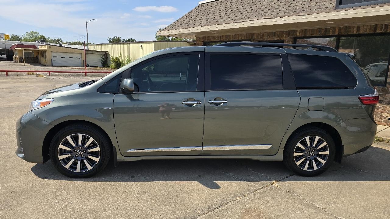 Toyota Sienna Limited Premium AWD 7-Passenger (Natl) 2020