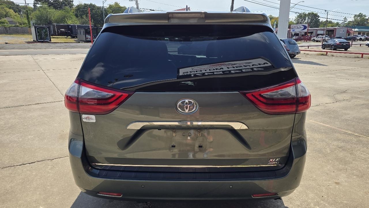 Toyota Sienna Limited Premium AWD 7-Passenger (Natl) 2020