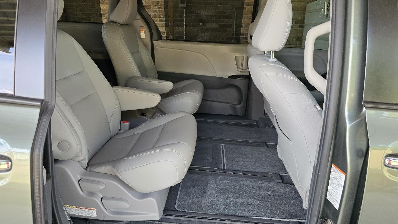 Toyota Sienna Limited Premium AWD 7-Passenger (Natl) 2020