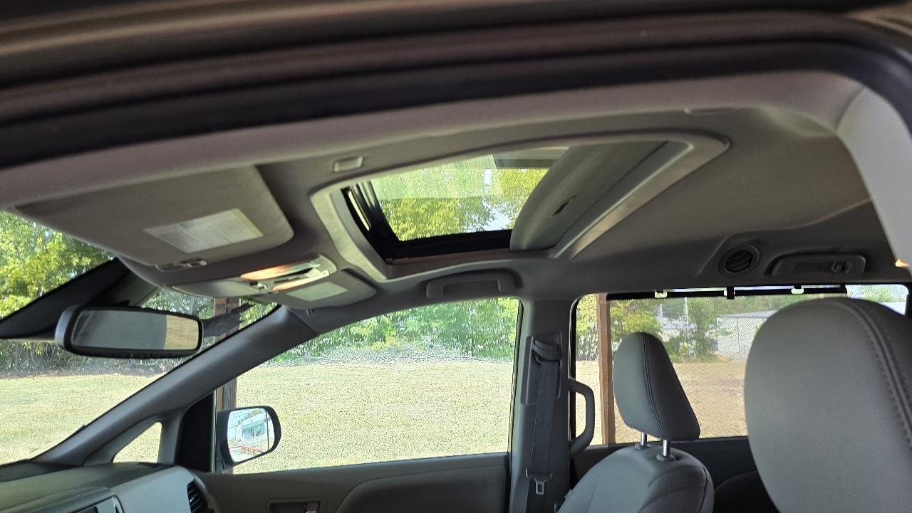 Toyota Sienna Limited Premium AWD 7-Passenger (Natl) 2020