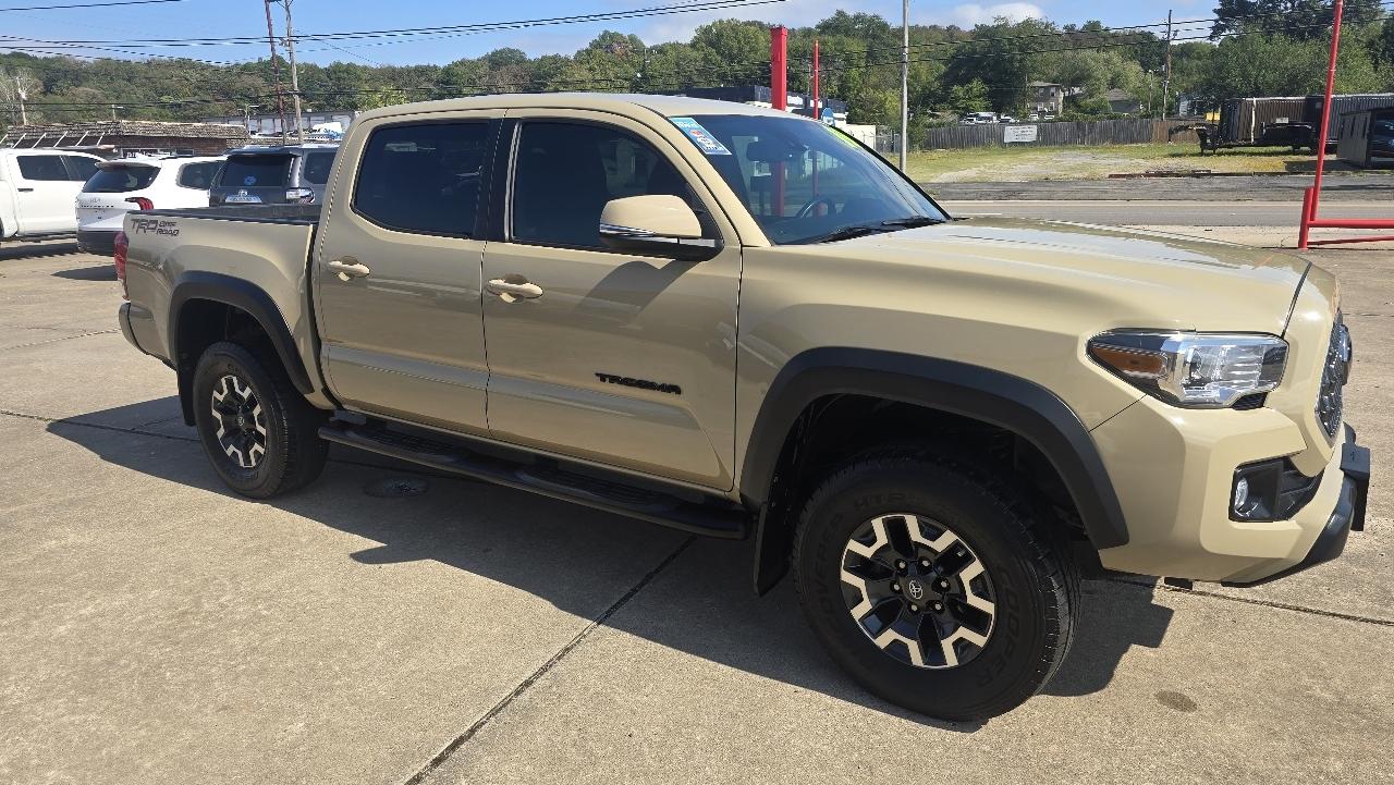 Toyota Tacoma 2WD TRD Off Road Double Cab 5' Bed V6 AT (Natl) 2019