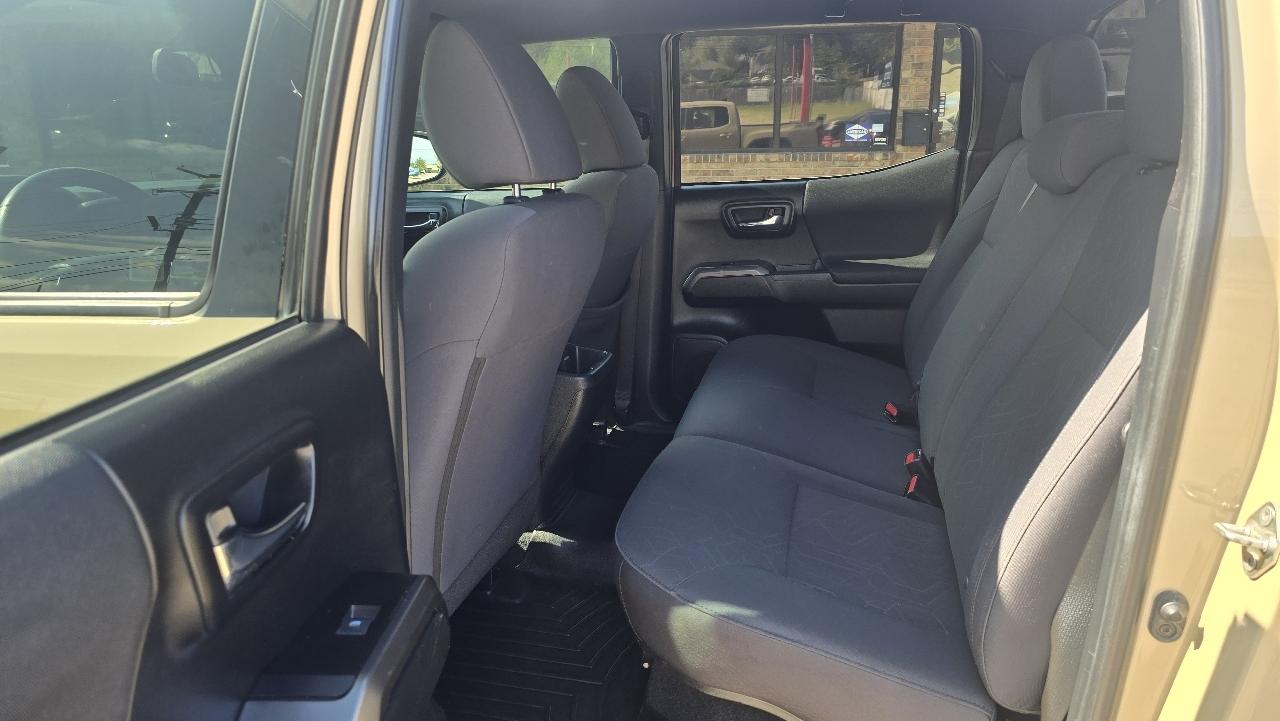 Toyota Tacoma 2WD TRD Off Road Double Cab 5' Bed V6 AT (Natl) 2019
