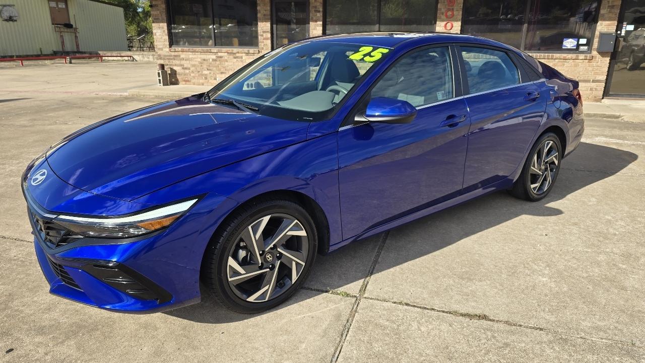 Hyundai Elantra SEL Convenience IVT 2025