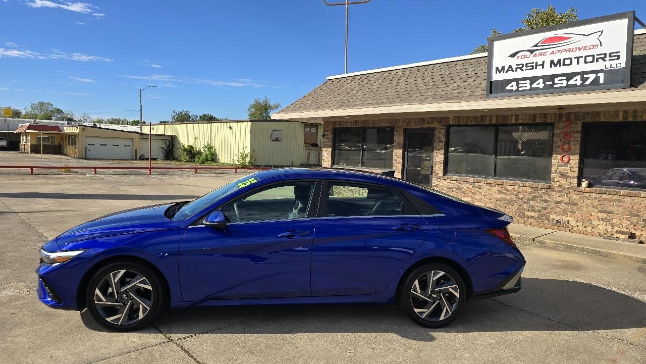 Hyundai Elantra SEL Convenience IVT 2025