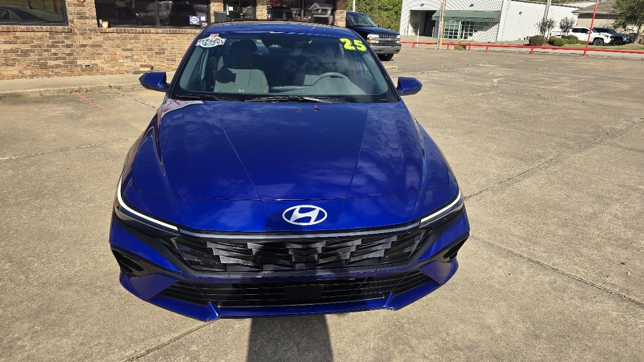Hyundai Elantra SEL Convenience IVT 2025