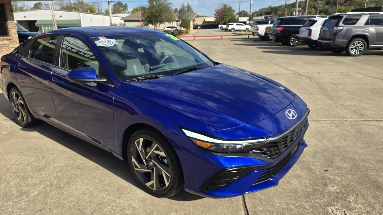 Hyundai Elantra SEL Convenience IVT 2025