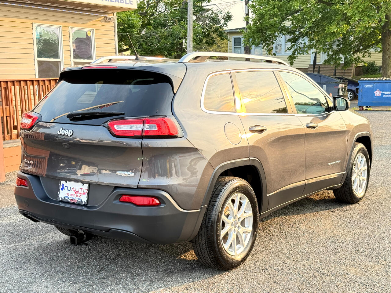 2016 Jeep Cherokee Latitude photo 4
