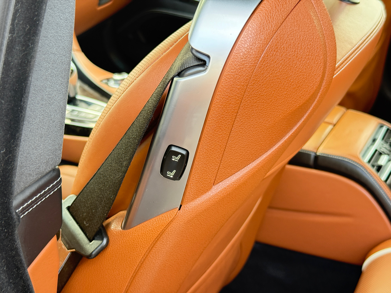 BMW 6-Series 650xi Grand Coupe 2013