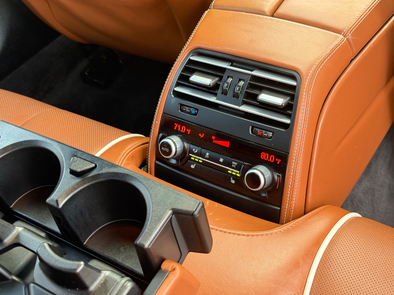 BMW 6-Series 650xi Grand Coupe 2013