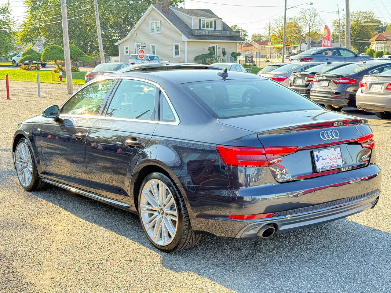 Audi A4 2.0T Premium Plus quattro Sedan 2017 Audi A4 2.0T Premium Plus quattro Sedan 2017