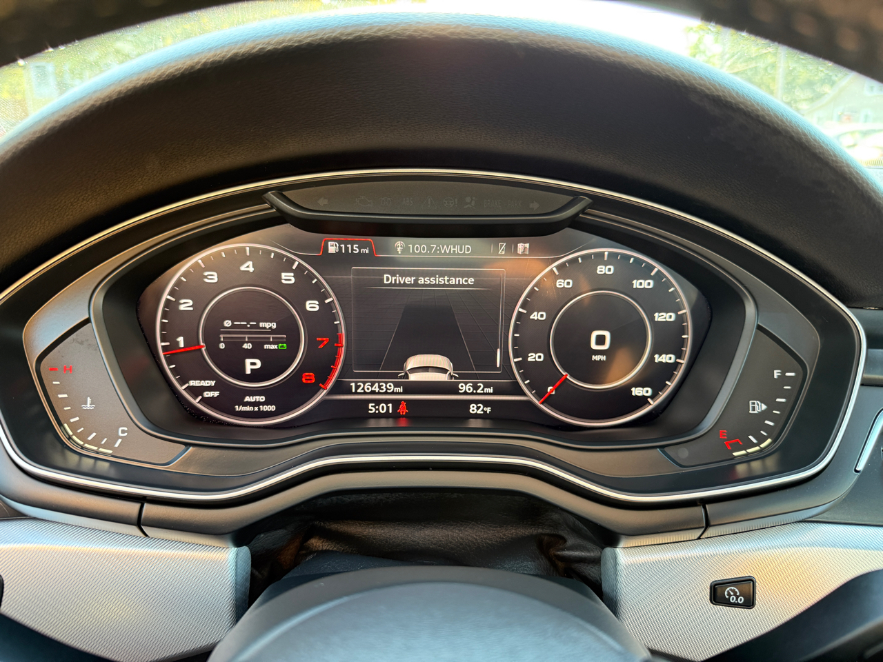 Audi A4 2.0T Premium Plus quattro Sedan 2017 Audi A4 2.0T Premium Plus quattro Sedan 2017