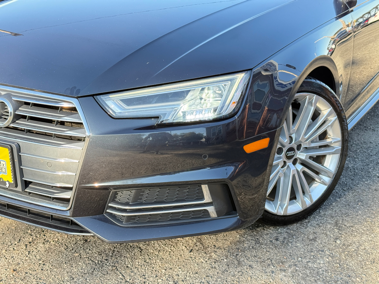 Audi A4 2.0T Premium Plus quattro Sedan 2017 Audi A4 2.0T Premium Plus quattro Sedan 2017