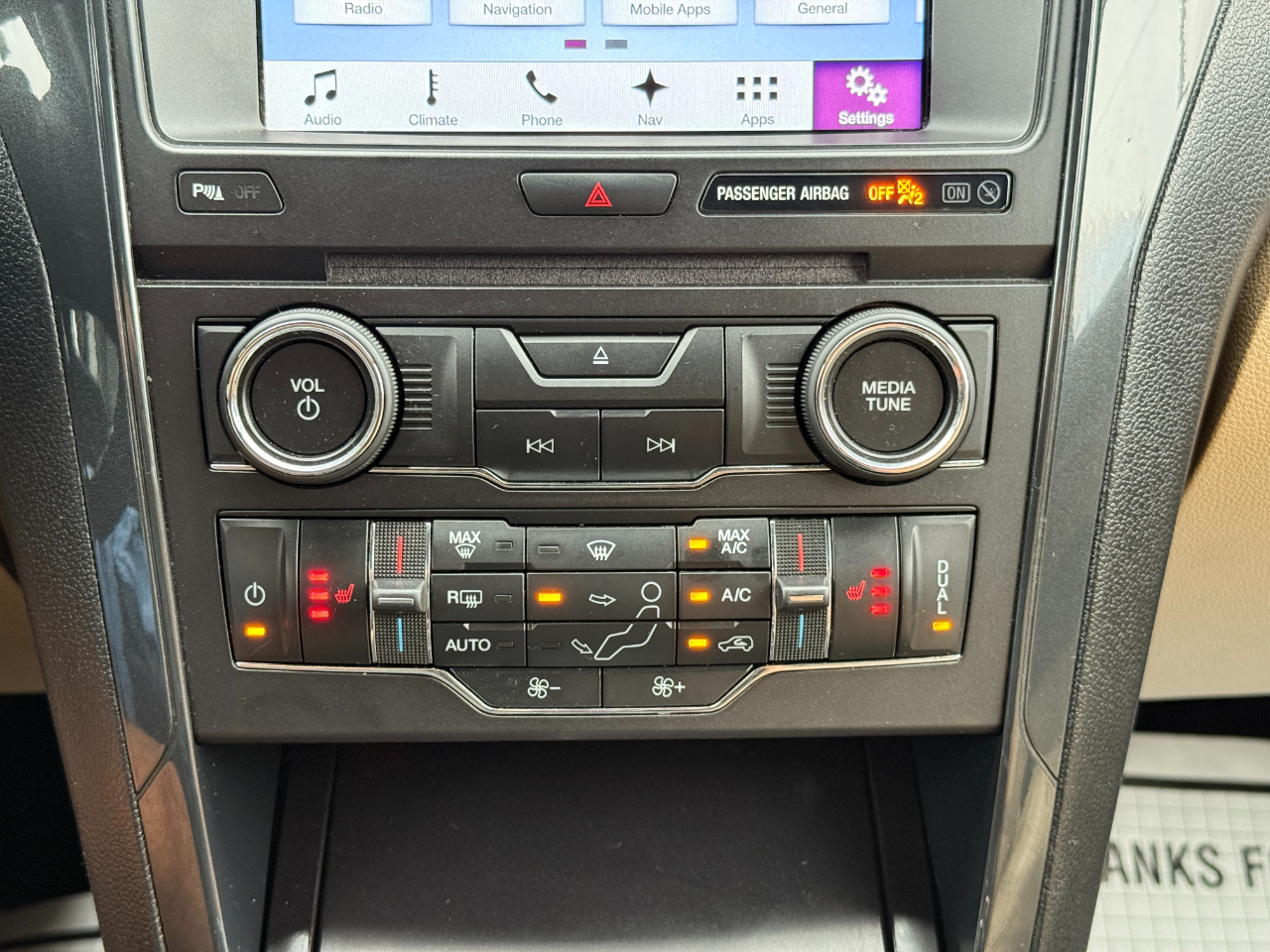 2017 Ford Explorer XLT photo 68