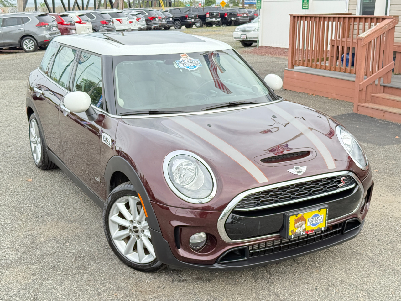 2017 Mini Clubman Base S ALL4 photo 2