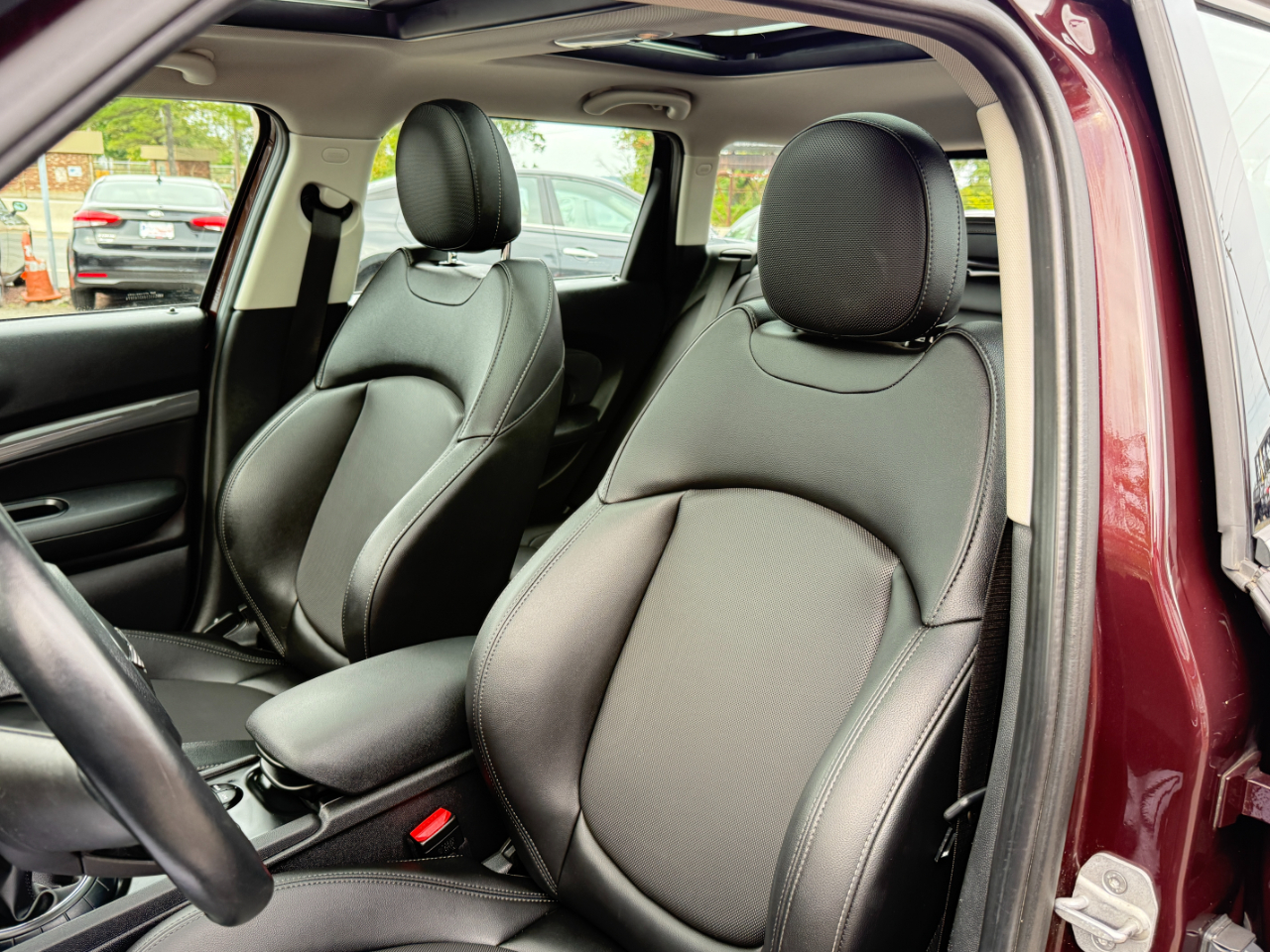 2017 Mini Clubman Base S ALL4 photo 13