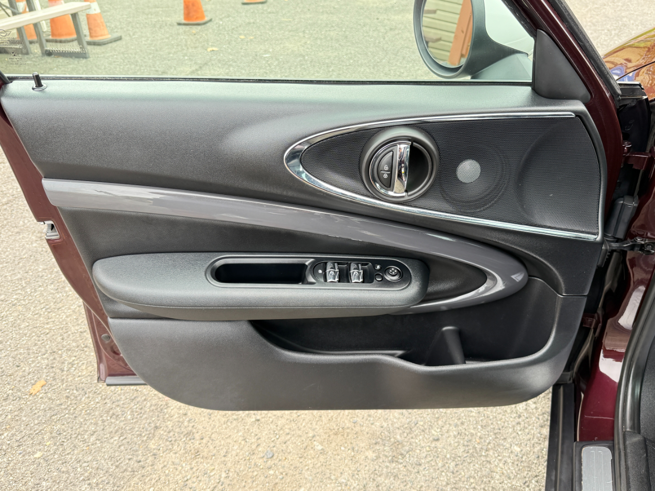 2017 Mini Clubman Base S ALL4 photo 16