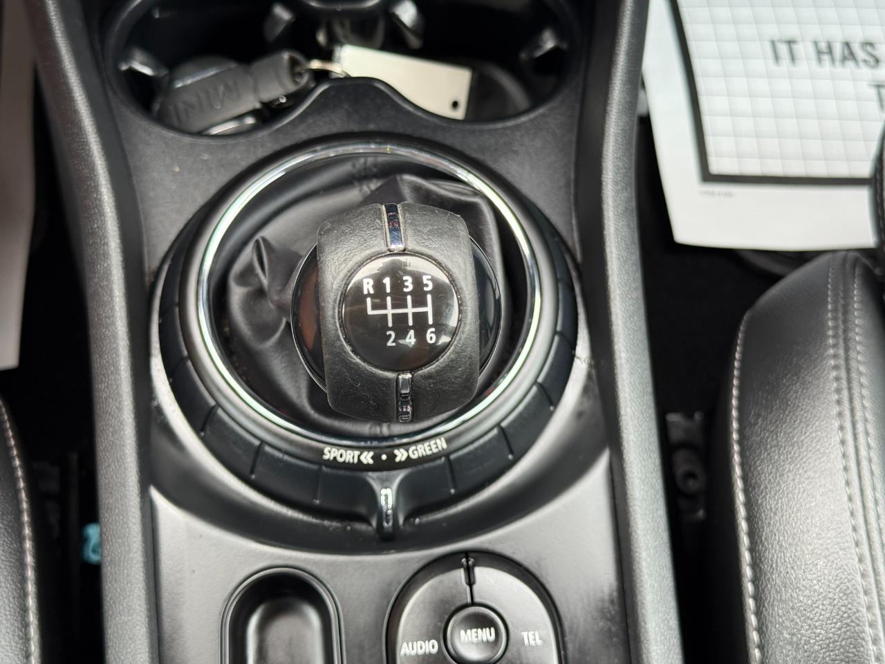 2017 Mini Clubman Base S ALL4 photo 23