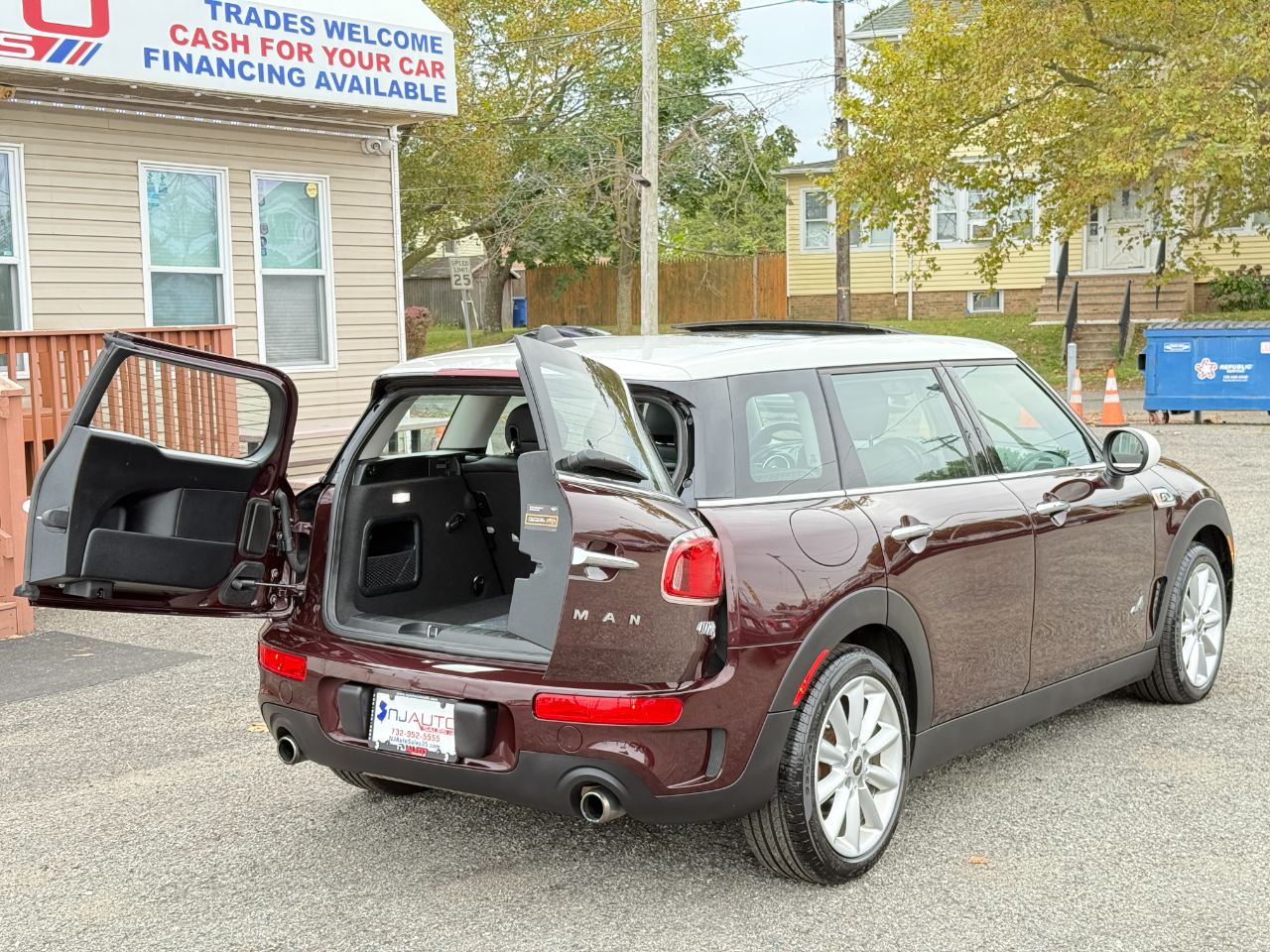 2017 Mini Clubman Base S ALL4 photo 31