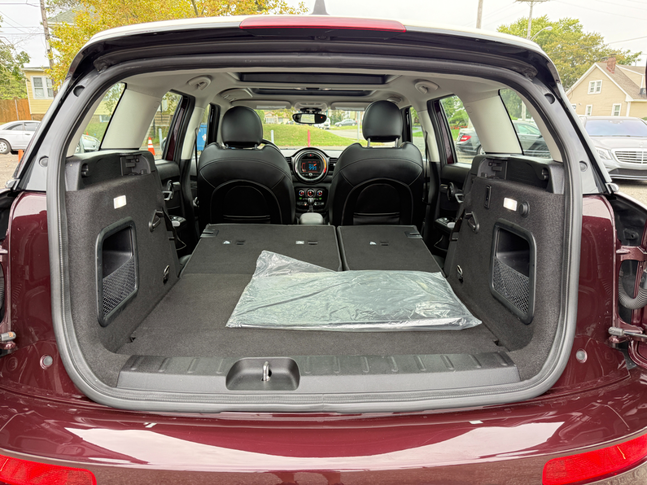 2017 Mini Clubman Base S ALL4 photo 34