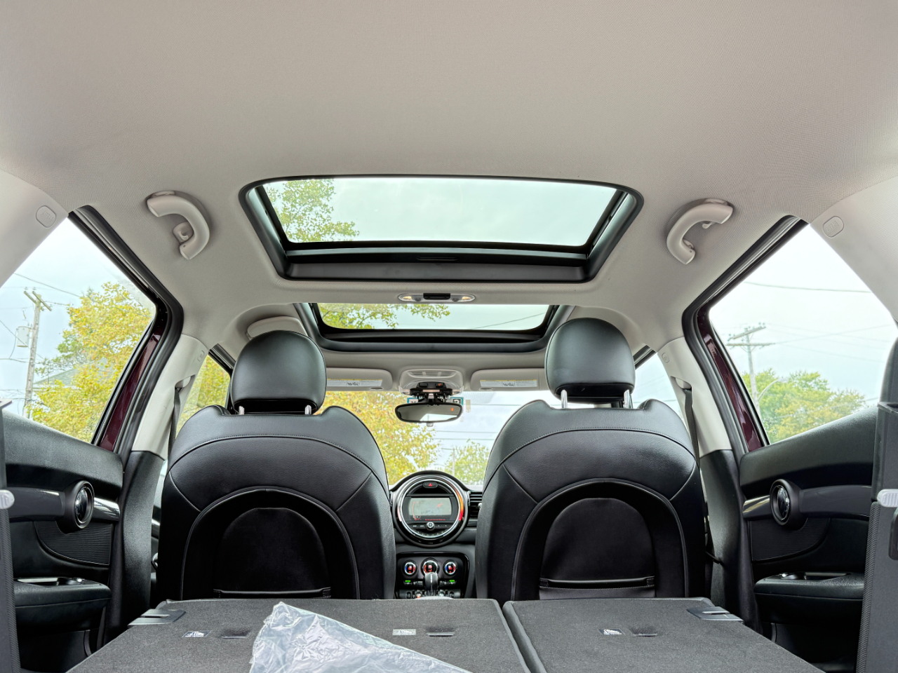2017 Mini Clubman Base S ALL4 photo 35