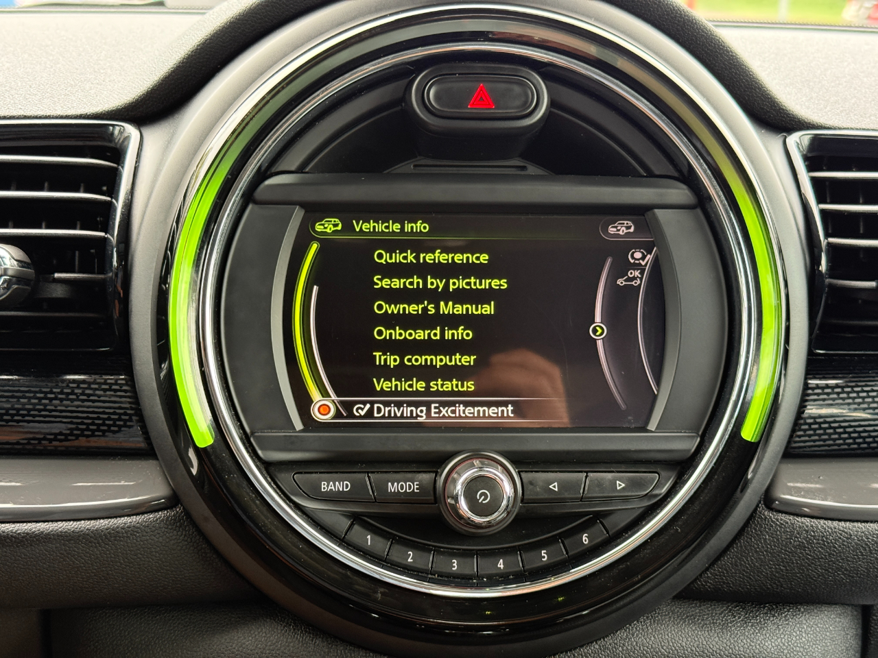 2017 Mini Clubman Base S ALL4 photo 57