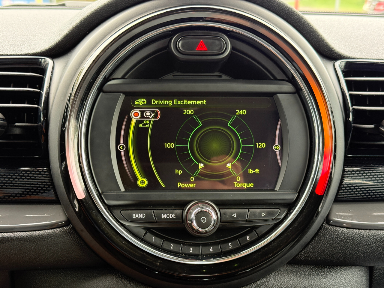 2017 Mini Clubman Base S ALL4 photo 58