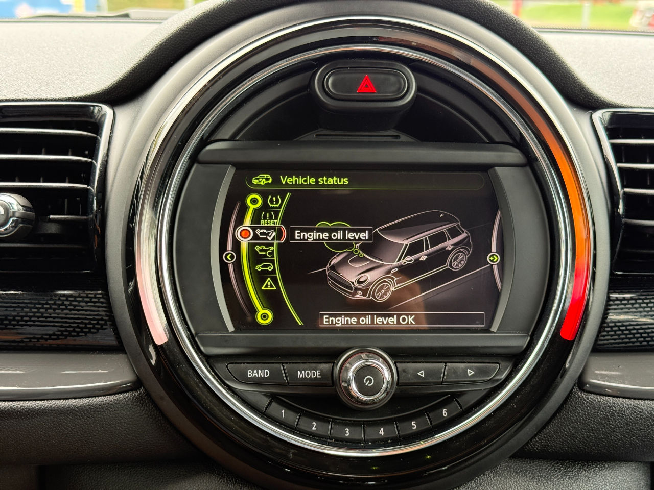 2017 Mini Clubman Base S ALL4 photo 59