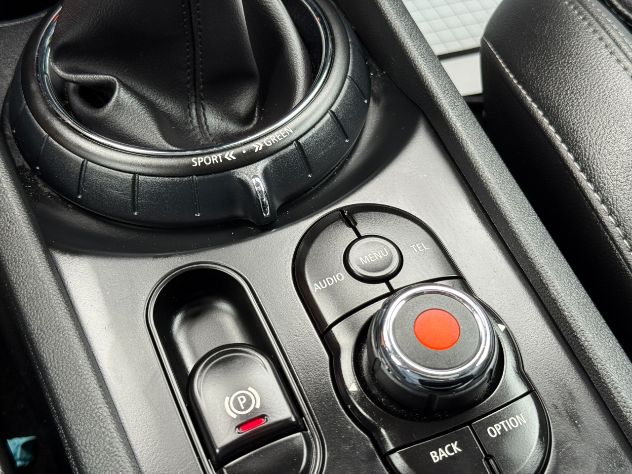 2017 Mini Clubman Base S ALL4 photo 64