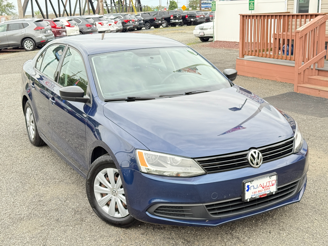 2014 Volkswagen Jetta S photo 2