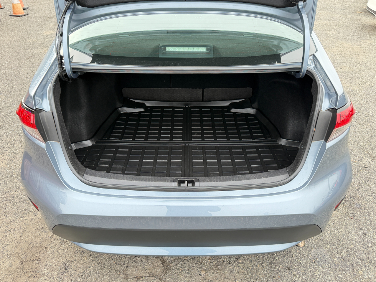 Toyota Corolla LE 2022