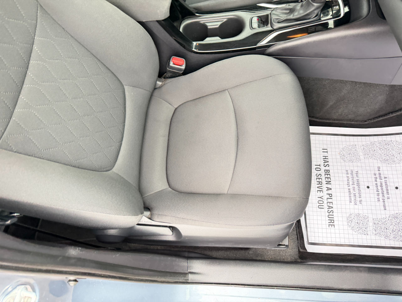 Toyota Corolla LE 2022