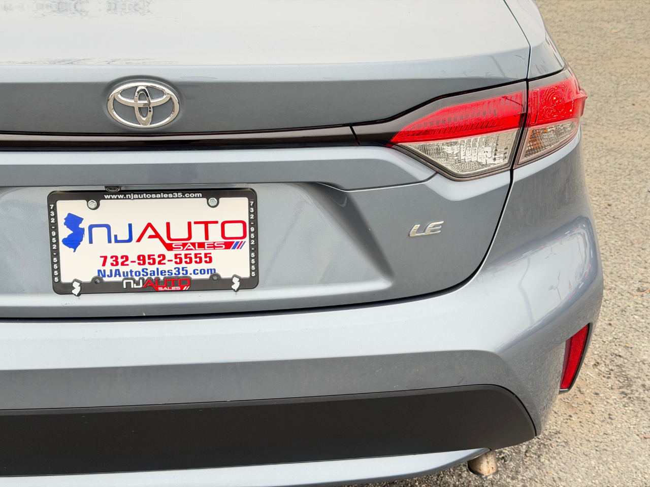 Toyota Corolla LE 2022