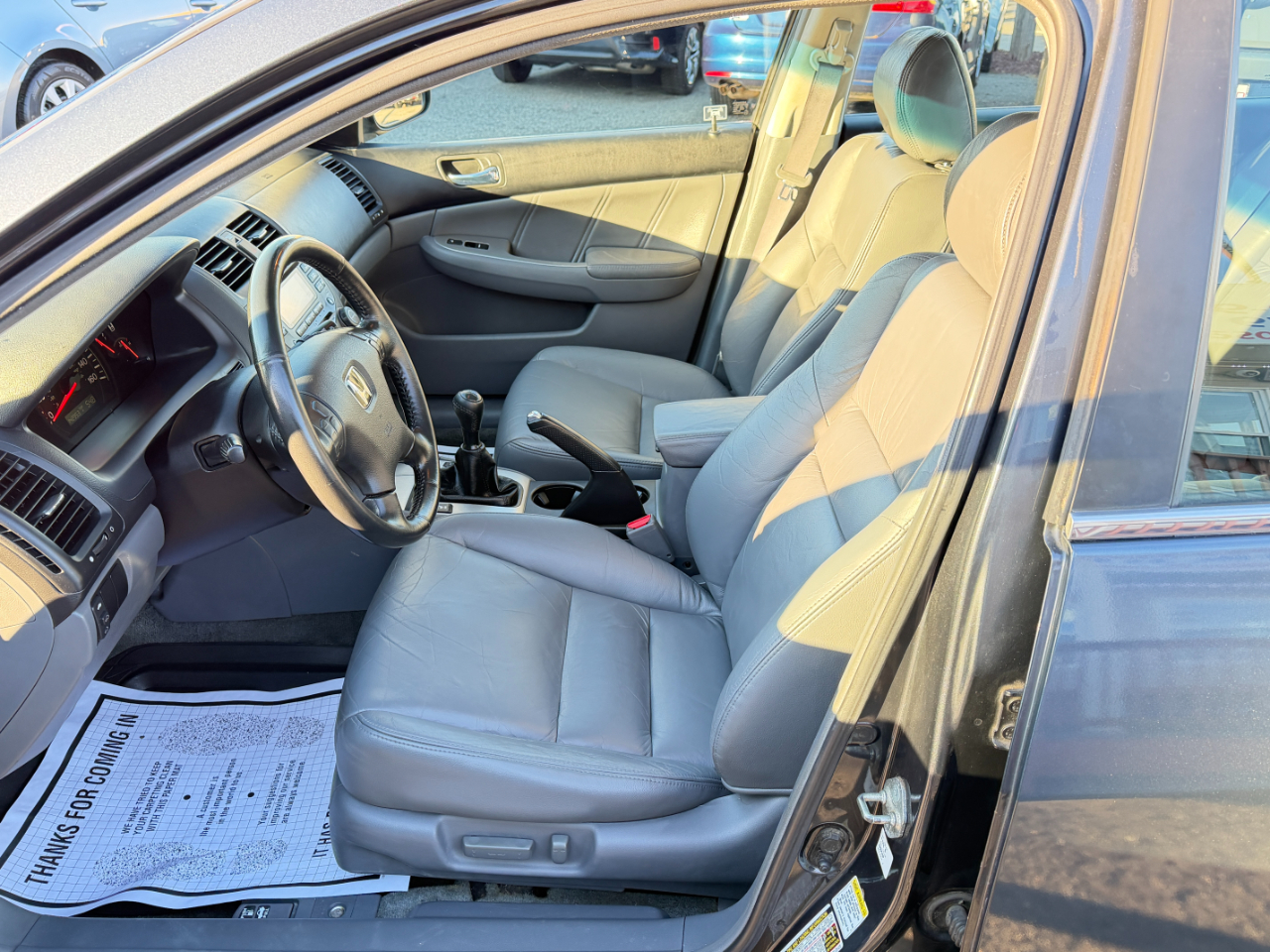 Honda Accord Sdn 4dr Sdn EX Manual w/Leather 2004