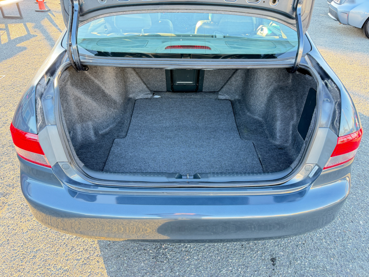 Honda Accord Sdn 4dr Sdn EX Manual w/Leather 2004