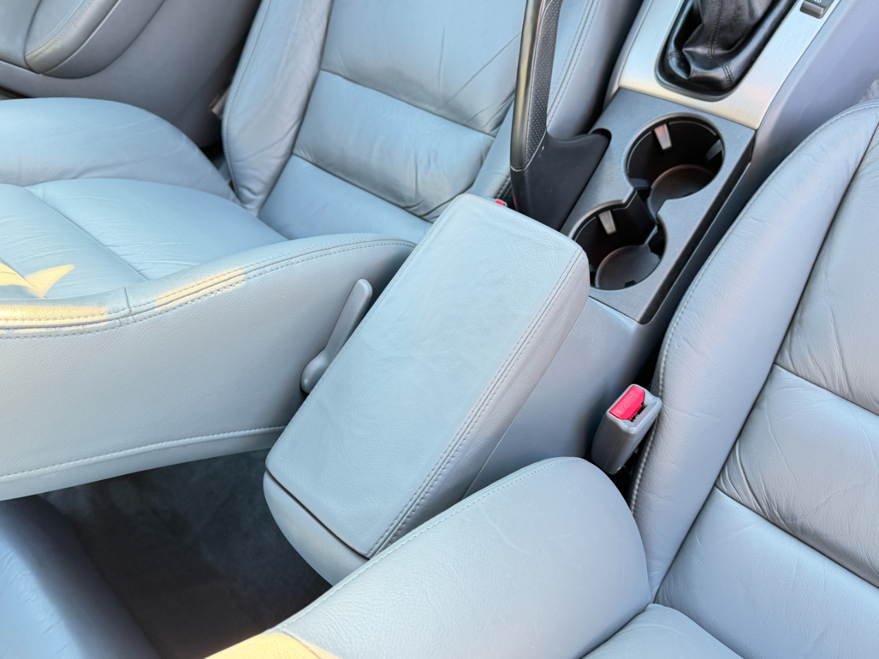 Honda Accord Sdn 4dr Sdn EX Manual w/Leather 2004