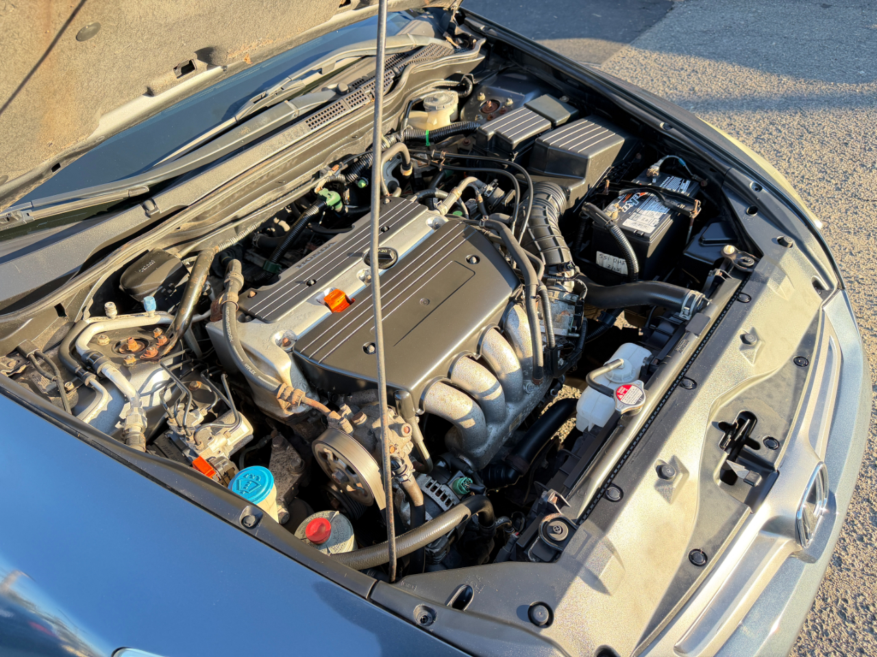 Honda Accord Sdn 4dr Sdn EX Manual w/Leather 2004