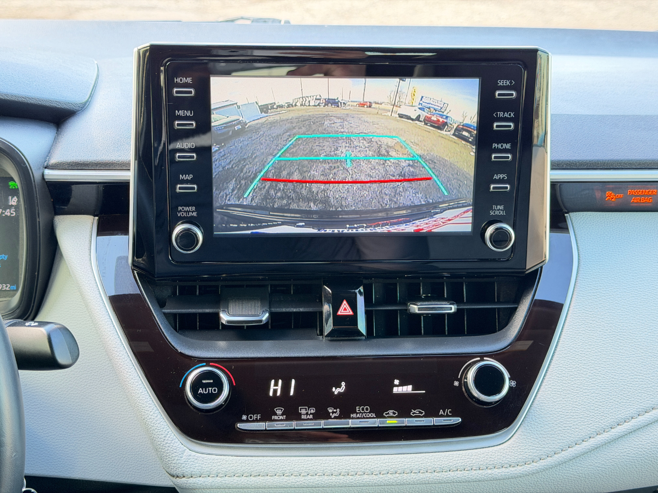 Toyota Corolla SE CVT (Natl) 2020