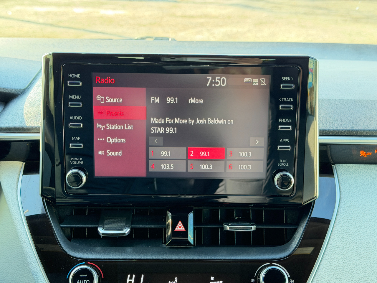 Toyota Corolla SE CVT (Natl) 2020