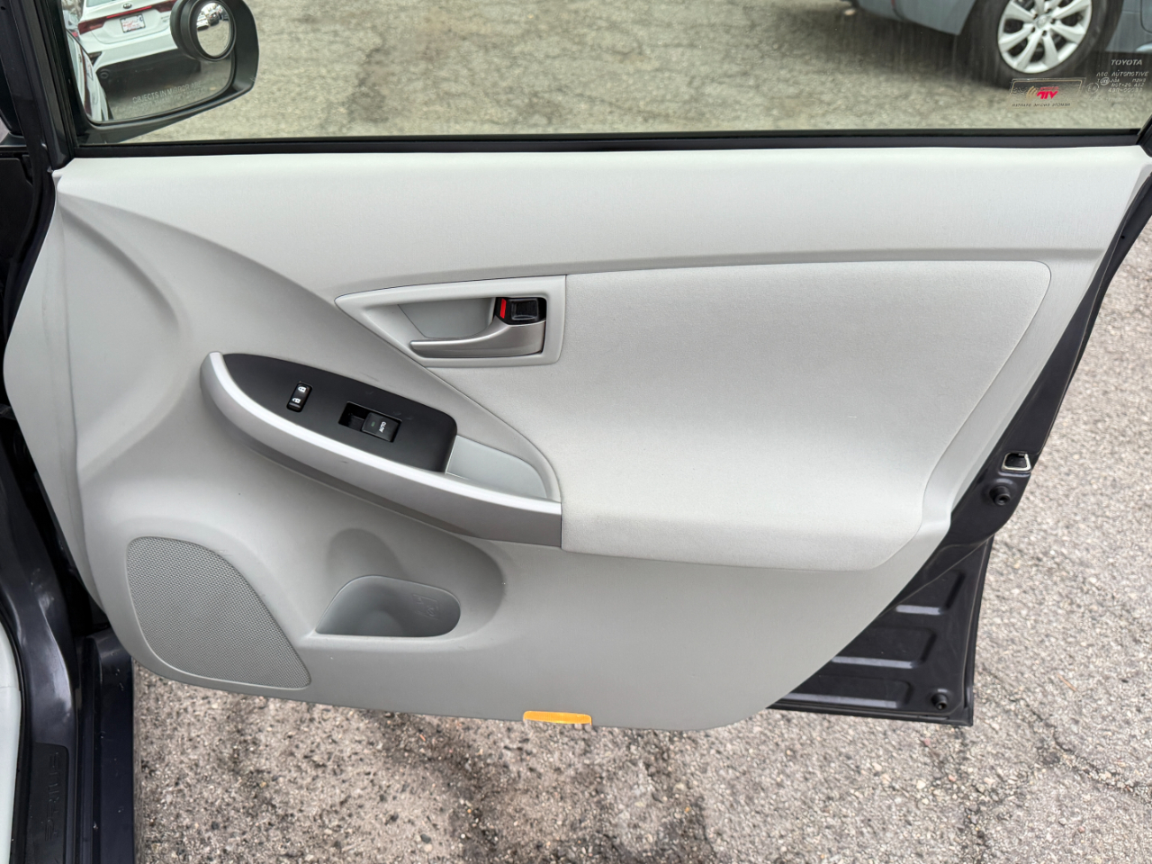 Toyota Prius Prius II 2012