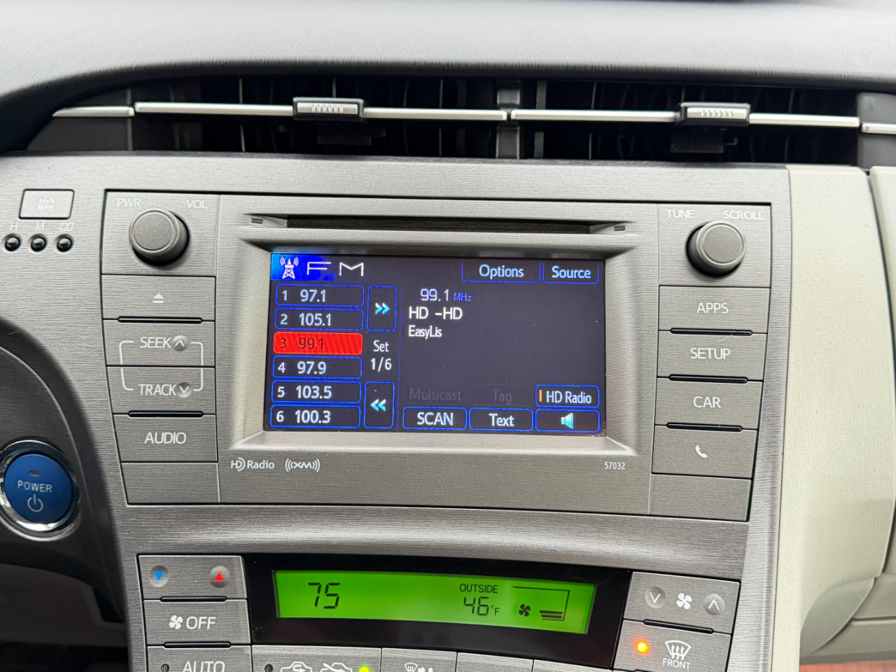 Toyota Prius Prius II 2012