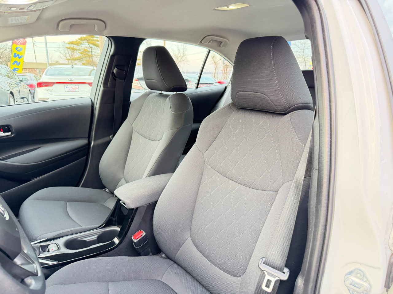 Toyota Corolla LE 2021