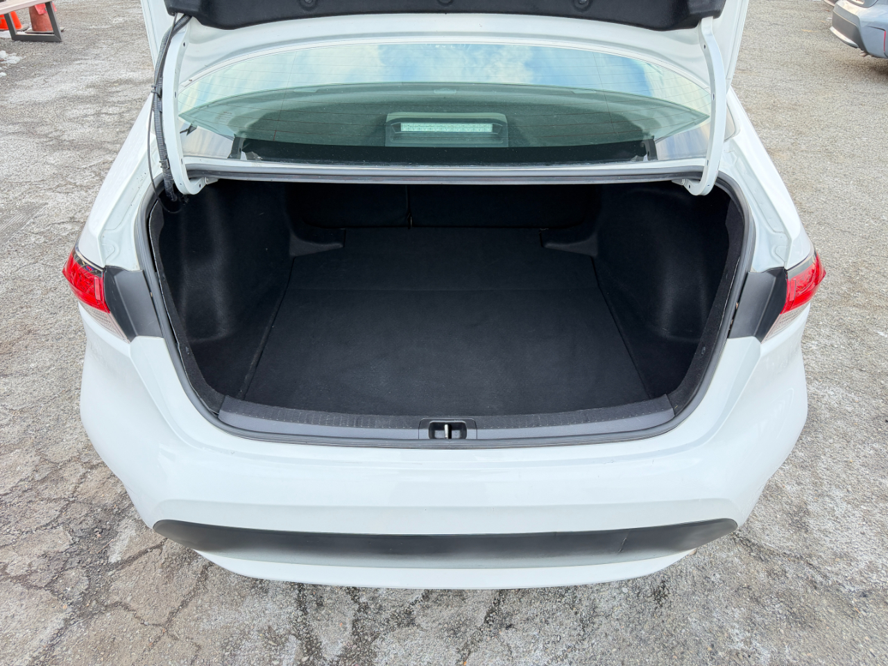 Toyota Corolla LE 2021