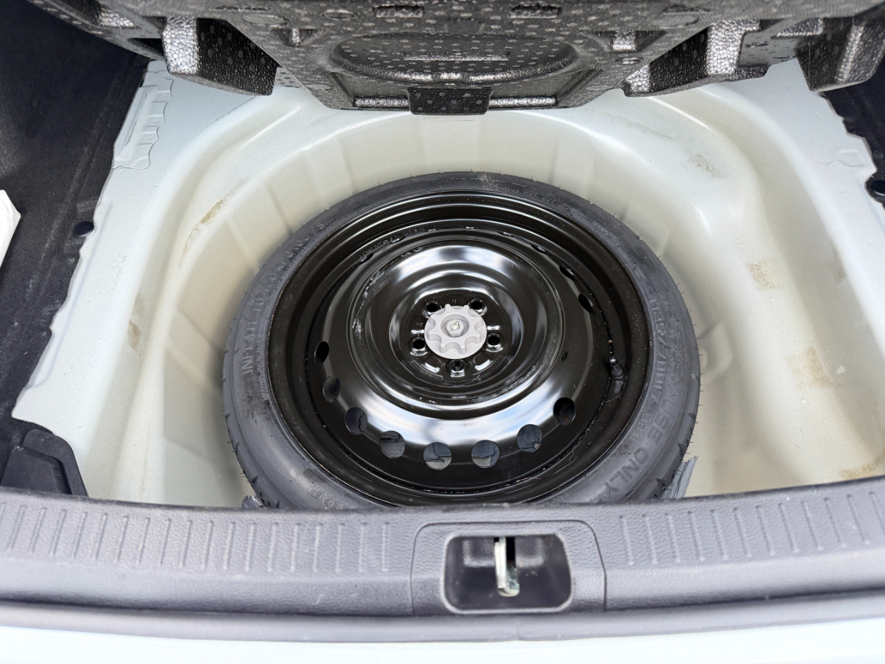 Toyota Corolla LE 2021