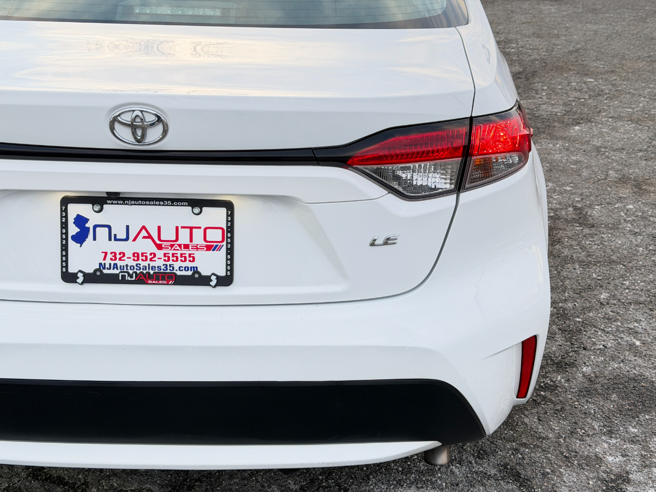 Toyota Corolla LE 2021