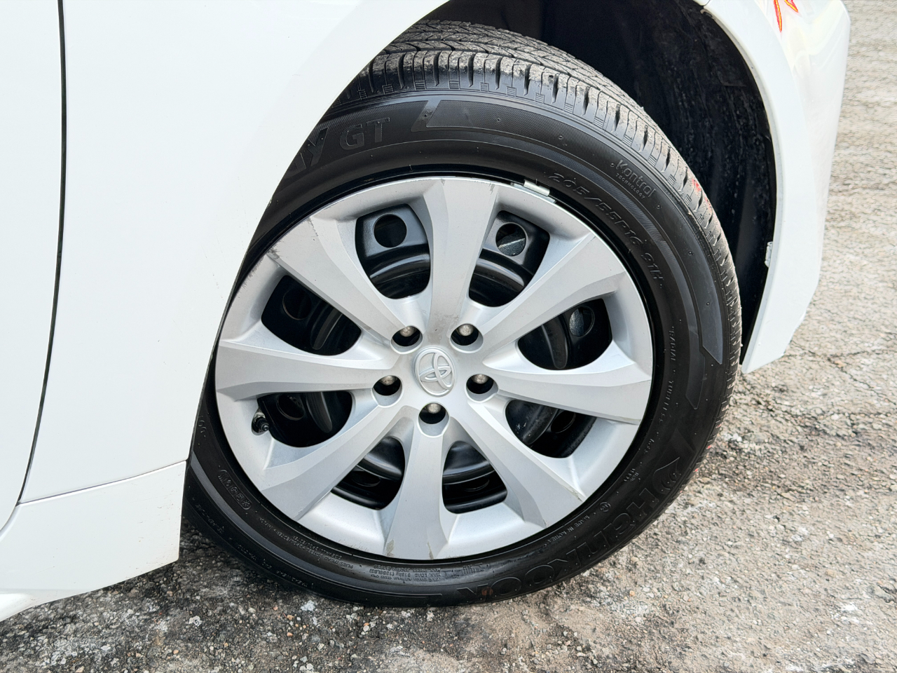 Toyota Corolla LE 2021