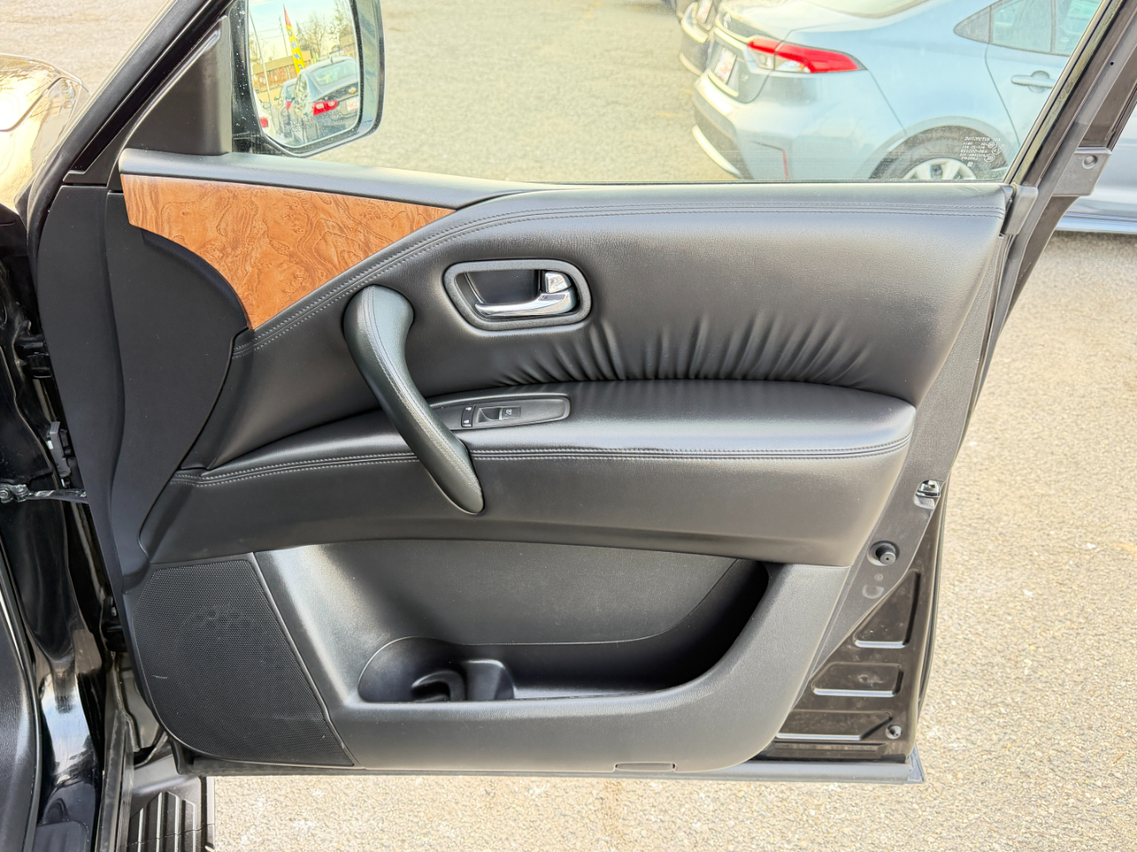 Nissan Armada 4x4 SL 2021