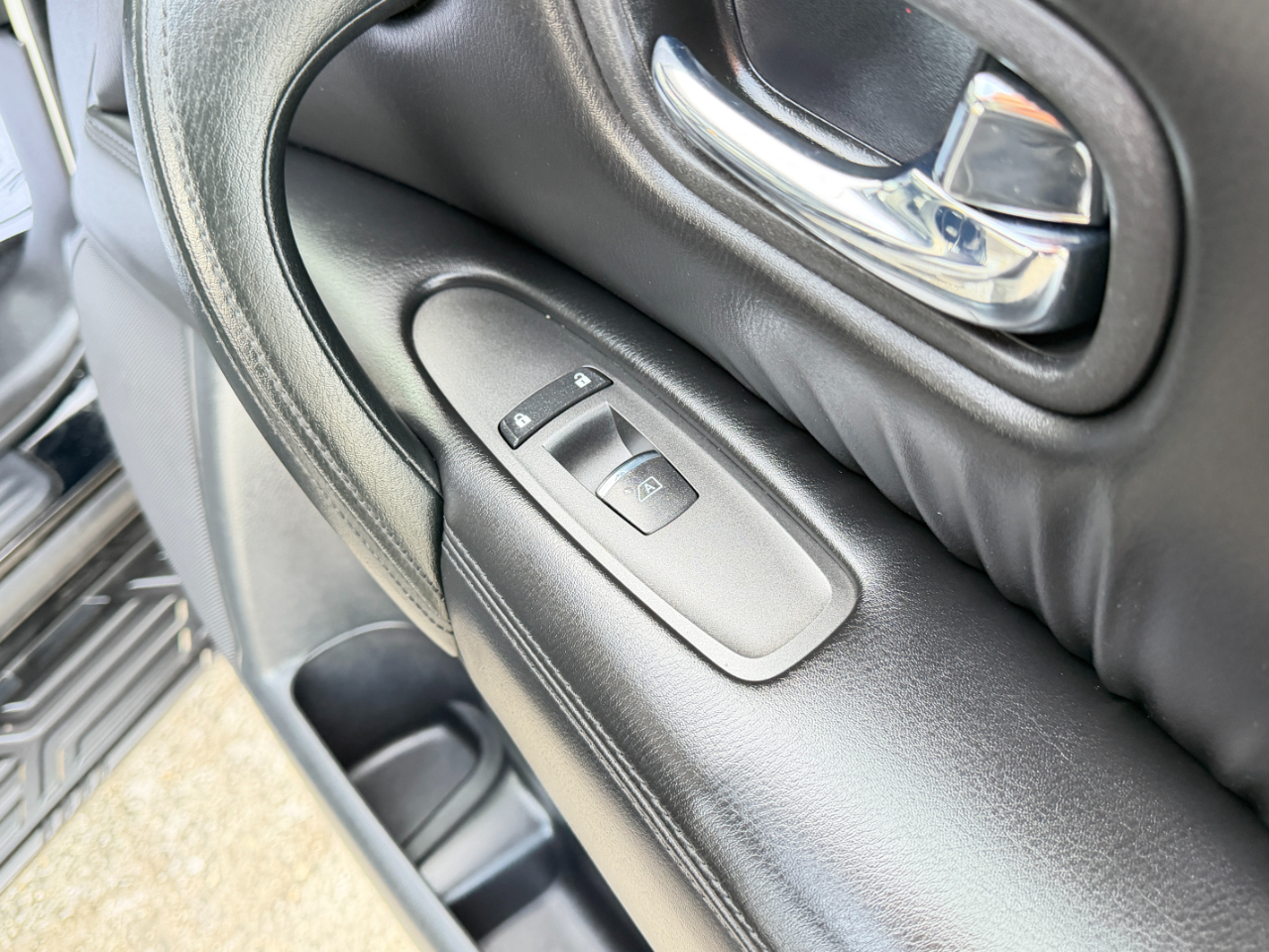 Nissan Armada 4x4 SL 2021