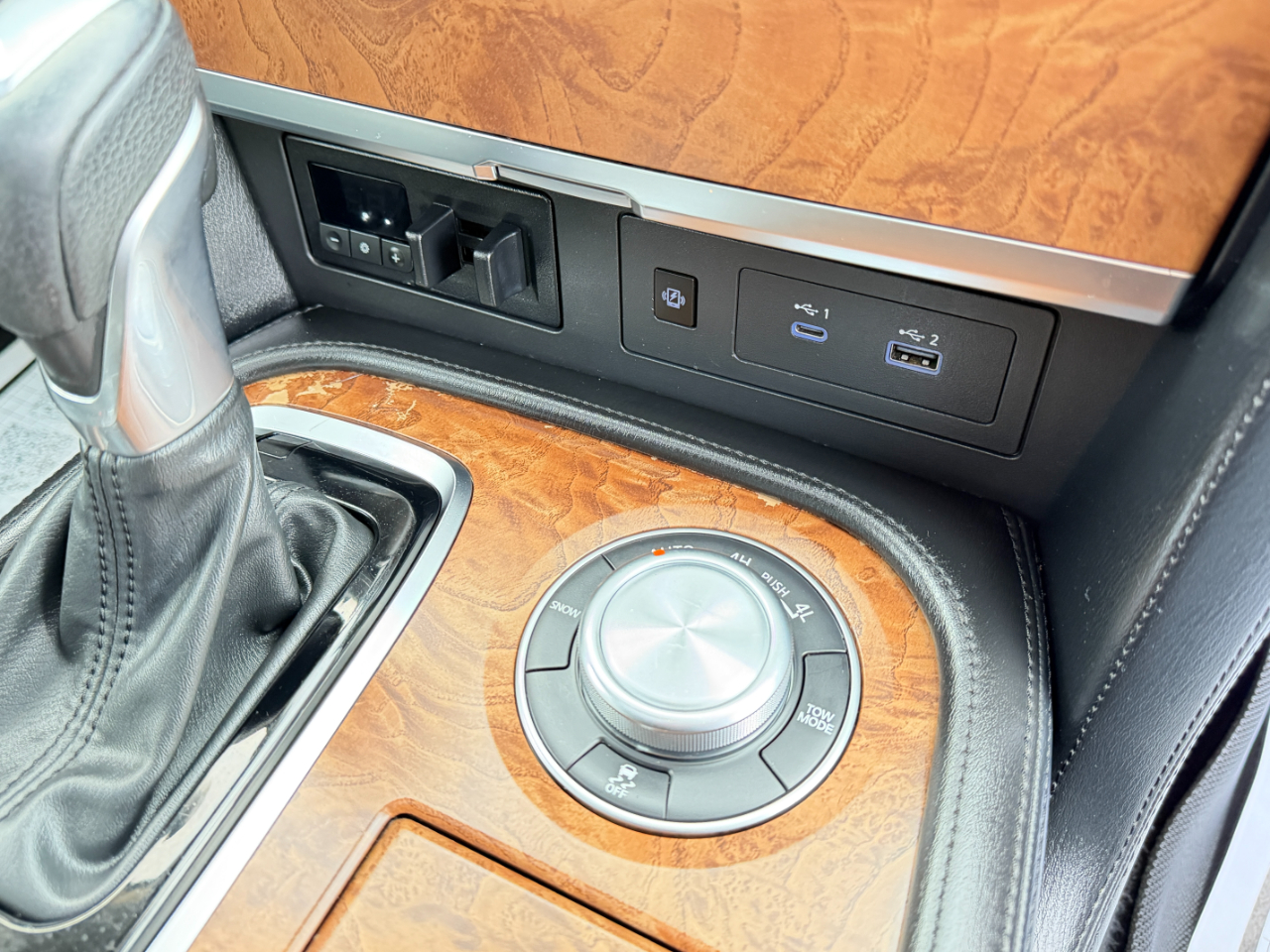 Nissan Armada 4x4 SL 2021